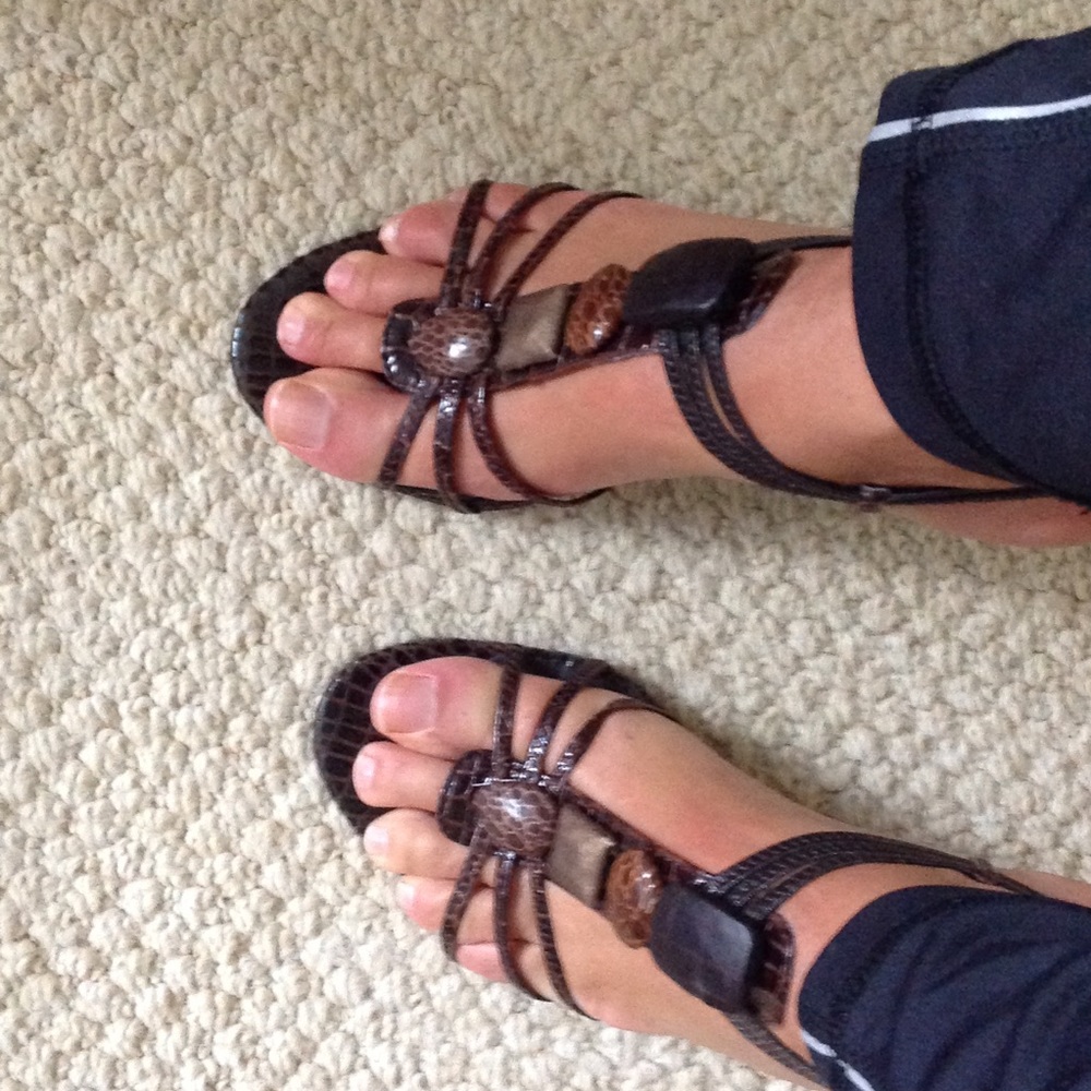 Sandals - Picture 6 of 8